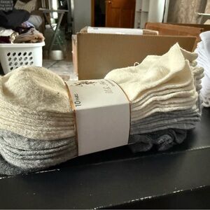 US POLO ASSN  Men's Athletic Socks in Gray and cream